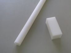 エンプラ POM(ジュラコン) 白 樹脂・プラスチックのカット販売（切り売り）なら、樹脂切売り専科におまかせ！