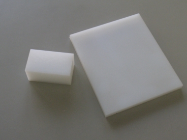 エンプラ UHMW 白 UHMW 白 板・丸棒 樹脂・プラスチックのカット販売（切り売り）なら、樹脂切売り専科におまかせ！
